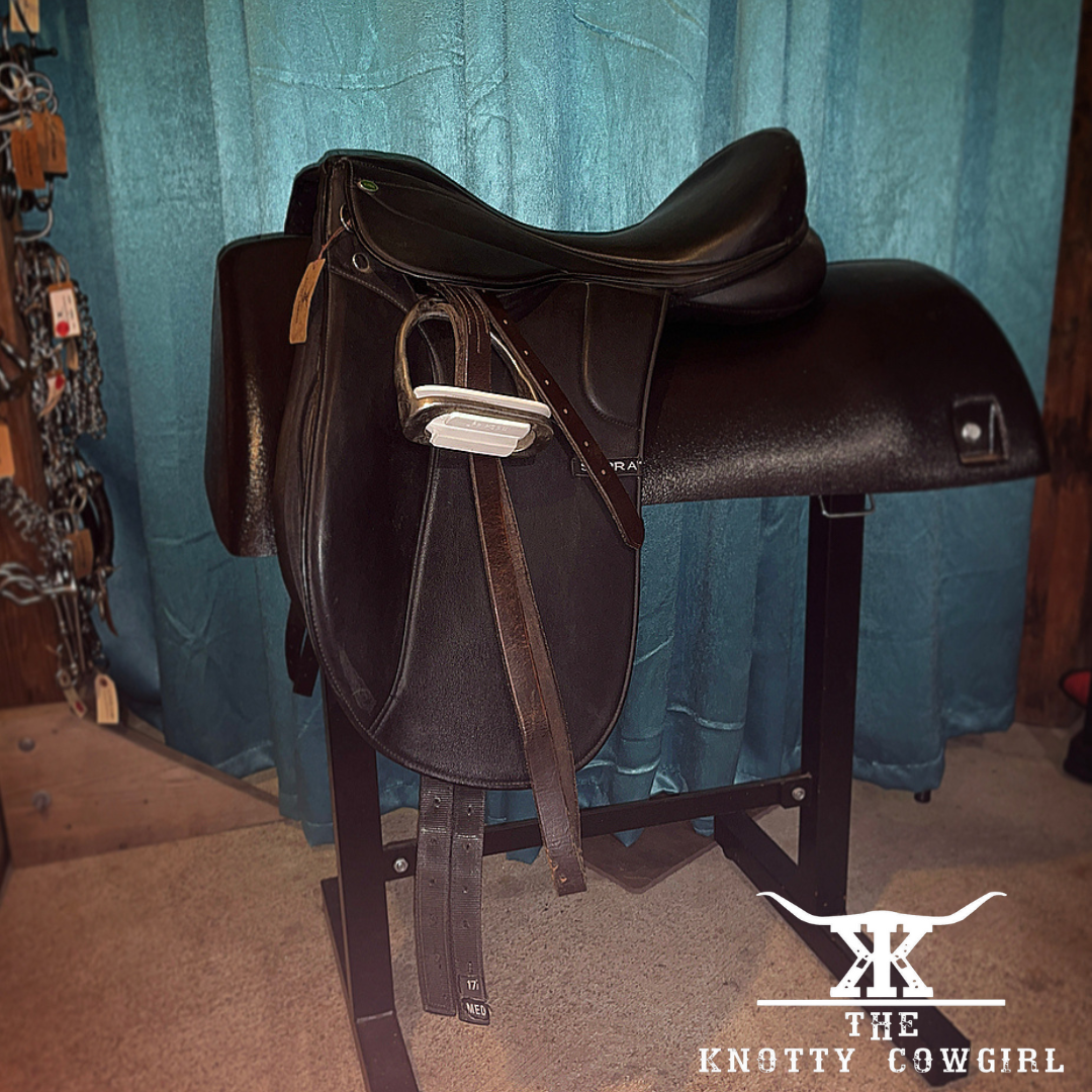 Supra Blk Dressage Saddle